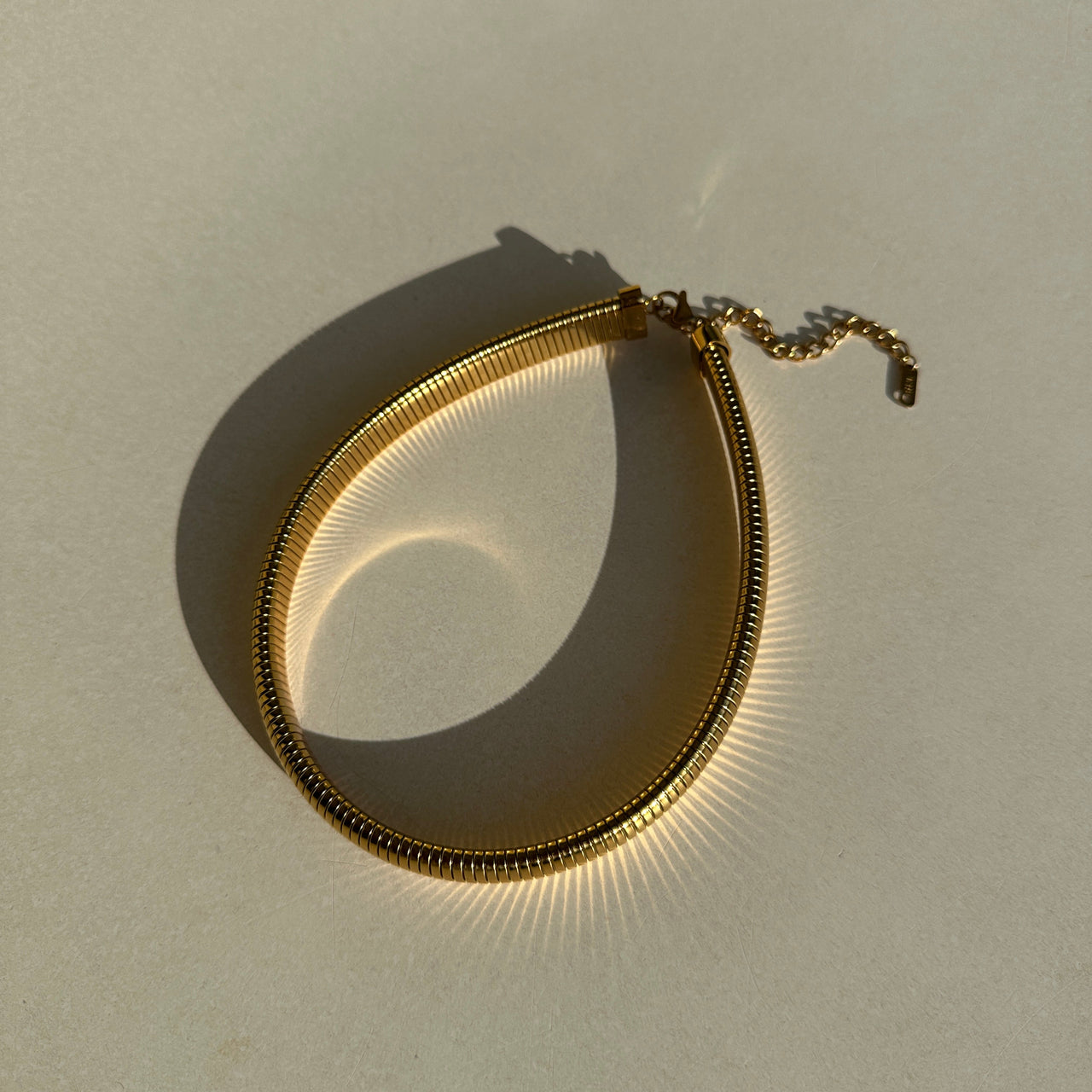 LUXE CHOKER NECKLACE