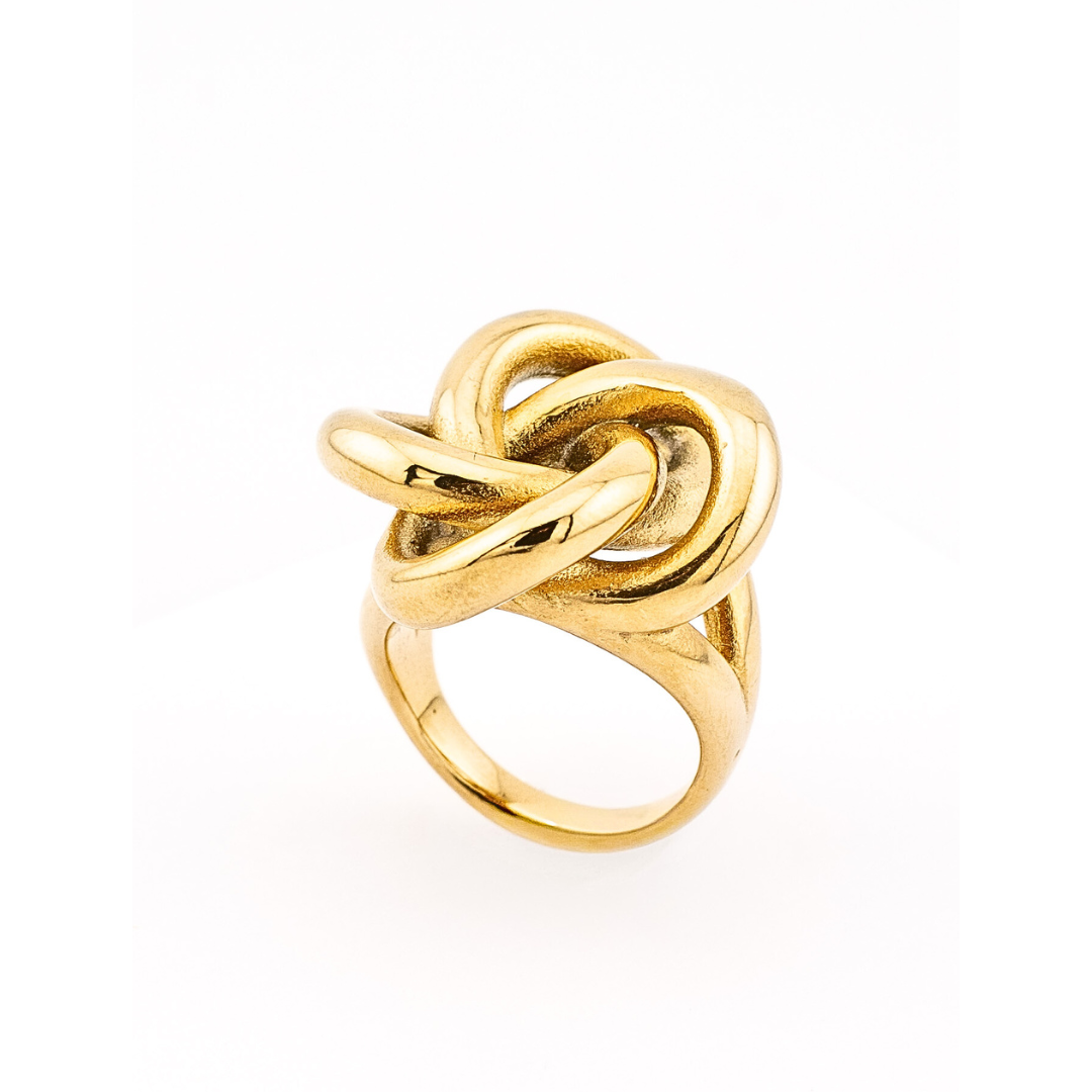 ETANGLED RING