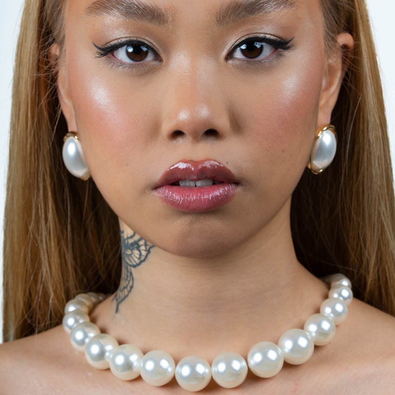 DUCHESSE BLANCHE EARRING